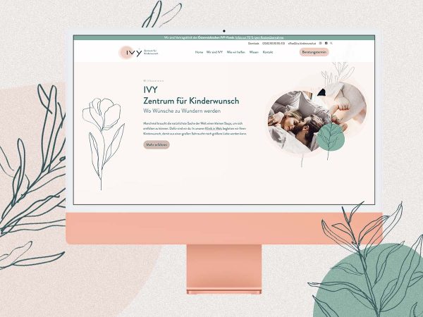 Mockup mit imac und geöffneter IVY Kinderwunsch Website